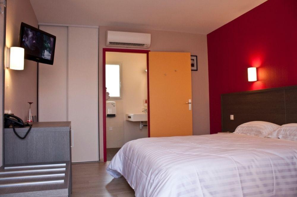 Hotel Cantal Cottages Saint-Georges  ภายนอก รูปภาพ