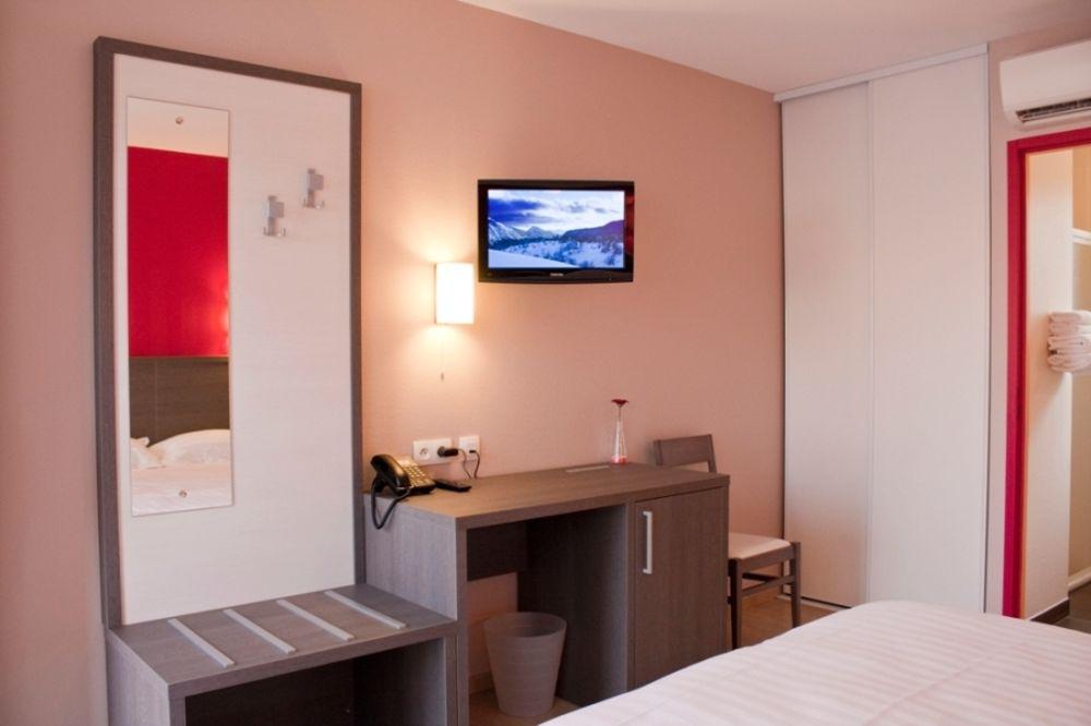 Hotel Cantal Cottages Saint-Georges  ภายนอก รูปภาพ