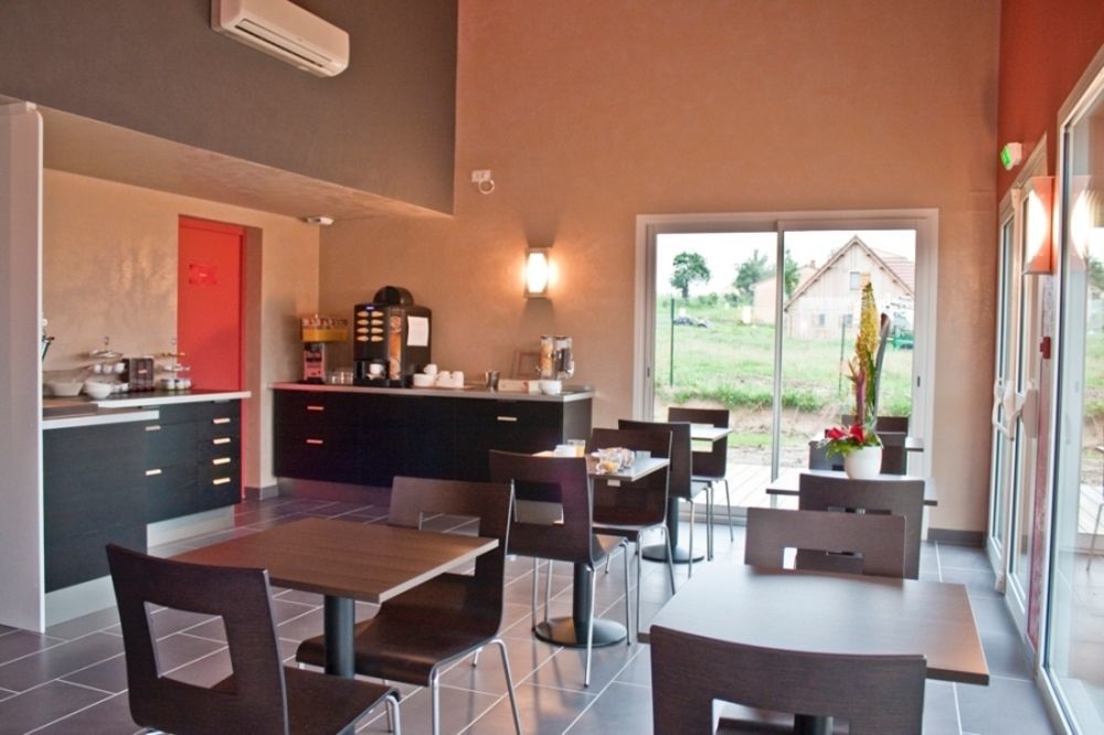 Hotel Cantal Cottages Saint-Georges  ภายนอก รูปภาพ